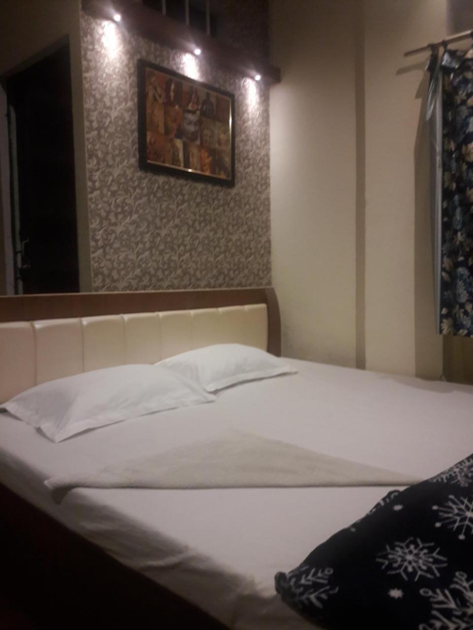 Buddha Guest House Varanasi Exterior photo